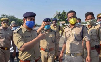 हाथरस कांडः SIT ने गांव के 40 लोगों को पूछताछ के लिए बुलाया, अंत्येष्टि के समय थे मौजूद