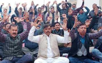 उत्तर प्रदेश पावर कॉर्पोरेशन के अधिकारियों पर लगा भ्रष्टाचार का आरोप…