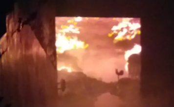 कल रात ट्रांसपोर्ट नगर इलाके में लगी थी भीषण आग, लाखों का माल हुआ जल कर स्वाहा…