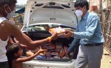 ये दानवीर शख्स कोरोना महामारी से लॉक डाउन में लगातार ग़रीबों को खाने पीने का ज़रूरी सामान और आर्थिक सहायता पहुँचाने का कर रहा है काम…