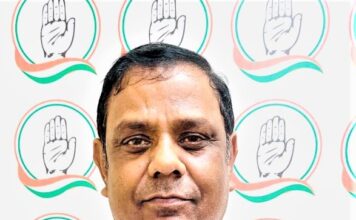 महात्मा गांधी की राखी सावंत से तुलना करना बापू का ही नही, उन्हें राष्ट्रपिता की उपाधि देने वाले नेता जी सुभाष चन्द्र बोस का भी अपमान है -कृष्णकांत पांडेय…