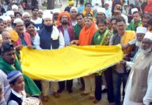 पत्रकारों और समाजसेवियों ने दादा मियां की दरगाह पर पेश की अक़ीदद की चादर…
