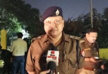 डीसीएम के पहिये के नीचे काफी देर तक दबा रहा बच्चा, बुद्धा पार्क के पास हुआ था भीषण सड़क हादसा…